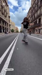 She’s very flexible 🛼✅ | Sam Sung