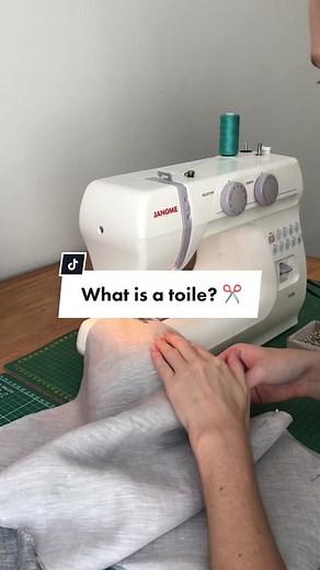 What is a toile? In simple terms it’s a sample garment. You make a toile in similar, but cheaper fabric to your real/final fabric, and you’re pretty much testing to see if the fit and overall design is perfect before making it in your real/finial fabric. I usually use calico but decided to use some grey linen fabric for this toile because I know I wasn’t going to use it for anything else. Toiles are important when pattern making because… ✂️ They allow you as the designer to check that the garmen