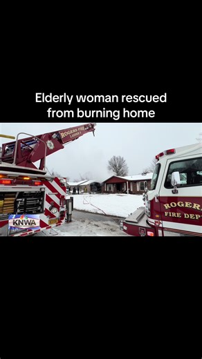 ELDERLY WOMAN RESCUED FROM BURNING HOME: This is in the 900 block of Turtle Creek Drive in Rogers, AR. Neighbor Austin Styles tells me he looked out his window at the snowfall but was shocked to see his elderly neighbor’s home on fire. Smoke was billowing out of her garage. Austin says he ran across the street and convinced the 90-year-old homeowner to get out of her home. He brought her to his home while his wife called 911. Rogers Arkansas Fire Department Station 4 is just blocks away and got 
