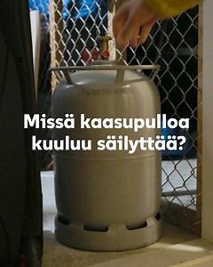 Kuka tietää, missä kaasupulloa kuuluu säilyttää talven ajan? 👀 ❌ ei lähellä lämmityslaitetta, muita sähkölaitteita, saunaa ❌ei suoraan auringonpaisteeseen ❌ ei asuintiloissa ❌ ei kerrostalojen kellari- tai ullakkovarastossa Eli siis miten välttyä turhilta vahingoilta? ✅ valitse paikka, jossa ilma kiertää riittävästi ✅ pidä pullo pystyssä ja kunnolla suljettuna ➡️ omakotitalon pihavarasto tai ulkotilatkin käy, kunhan pullo suojassa sateelta, lumelta ja jäältä Kommentoi alle, missä sinun kaasupul