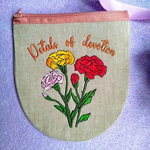 ITH Carnation Petals of Devotion Purse Machine Embroidery Design - Instant Download File - Etsy Canada