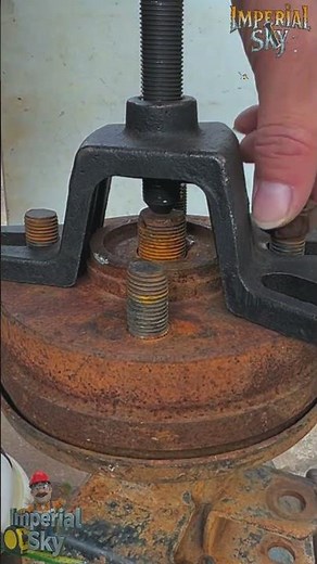 How HVLP Guns Spray Gloss Paint & How Hub Pullers Remove Rusted Drums!