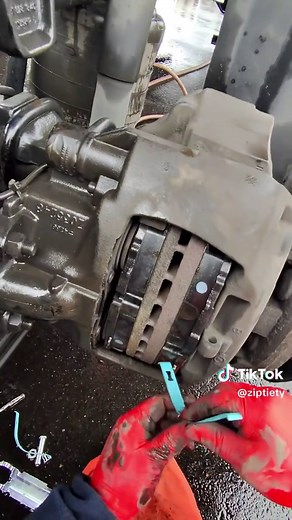 Brake Pad Replacement: DIY Auto Repair Guide