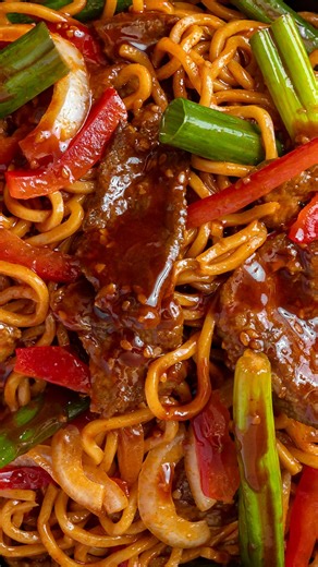 Saucy. Bold. Wok-tossed perfection. 🤌🔥 Meet our NEW Korean BBQ Steak with Wok-Tossed Noodles. 🥢 #woktossed #noodlelover #saucy #craveable #koreanbbq | Pei Wei Asian Kitchen