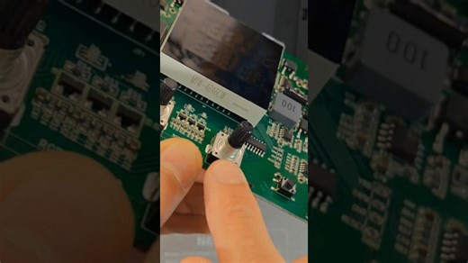 Panneau led en panne ? Voici quoi faire !