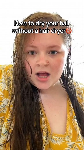 How to dry your hair without a hair dryer 😲 😂 🤣 #hairtips #funny | Beauty Tips