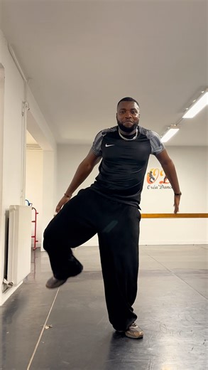 Faciné L'éclipse on Instagram: "🇬🇳 Arrachement man 🇬🇳 Je retrouve ma forme et je compte bien m’arracher et vous arracher 😜😜☀️☀️ 🔥Prochain dernier STAGE Arrachement 🔥 🗓️ Dimanche 18 janvier 🕰️ 14h30-16h 📩 Inscription mail : Facine92@hotmail.fr inscription ouverte 🙂🙂 ( pour les habitués envoyez moi juste un message😉😉) 📍. @studiomrg Validation inscription dès réception pay