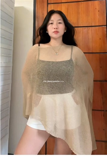 Transform Your Outfit with a Classy Poncho
