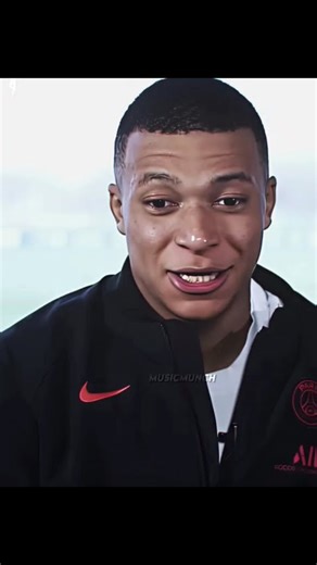 mbappe singing luna praca