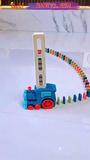 Wish domino setup was faster? This Automatic Domino Builder Train does it automatically! #KidsToys