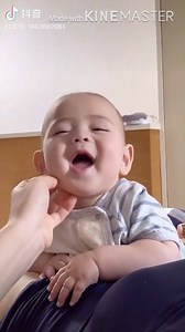 4.3M views · 78K reactions | Tổng hợp những em bé đáng yêu, hài hước và vui nhộn nhất Trung Quốc #P27 Qua Like Page sắm bạc xinh ủng hộ Ad nha mọi người( Có nhận đặt theo yêu cầu nha mn): https://www.facebook.com/Sunny-Sliver-112027263921390/?modal=admin_todo_tour | Giày patin chính hãng giá rẻ tại Sài Gòn HCM - patintopteen.com | Facebook