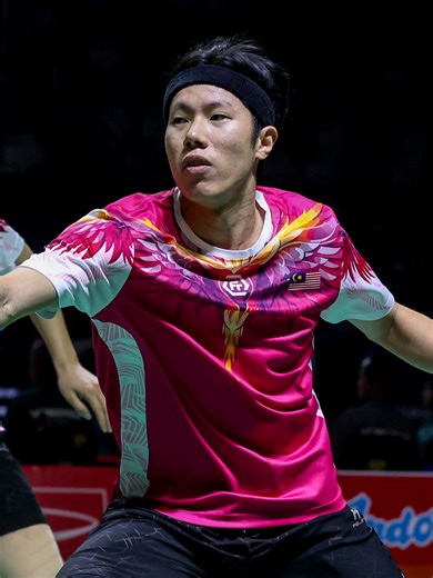 Goh V Shem's Impressive Backhand Style at Indonesia Masters