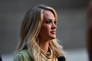 Carrie Underwood cries in new 'American Idol' trailer