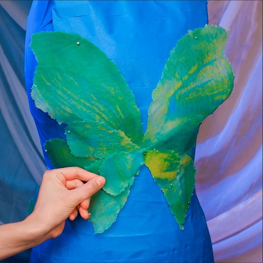 2.1M views · 5.4K reactions | Amazing transformation: glue gun wedding dress from scratch  | 5-Minute Crafts | Facebook