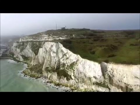 THE WHITE CLIFFS OF DOVER - VERA LYNN