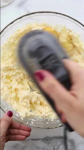 Spritz Cookies...buttery, fun to make, and perfect for the holidays! #cookies #holidaybaking