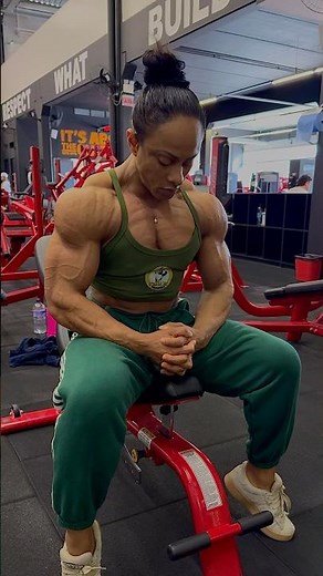 FLEX IT🤯 #motivation #bodybuilding #daily #chest #workout #musculação #maromba #workout #fitness