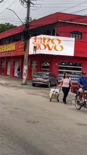 Led Sign | Painéis de LED on Instagram: "Mais do que impacto visual, comunicação que conecta. A Masterson, Materiais de Construção escolheu o Painel 3D com LED na fachada para levar a mensagem de Natal e Ano Novo aos clientes e amigos.✨🎄 💡LedSign - Soluções em LED. — Entre em contato através do link da Bio e faça o seu orçamento."