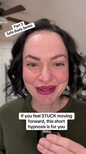 Part 3 of my Safe Body Series 🫧 “Safe to Take Aligned Action” Aligned action doesn’t come from discipline — it comes from safety. If you’ve been feeling frustrated with your lack of progress toward your goals, or finding yourself caught in a guilt/shame spiral after the holidays, this video is for you. You don’t need a perfect roadmap to reach your goal. You don’t need to see the whole path. You only need to feel into the next right step. In this hypnosis, you’ll be guided to tune into your bod