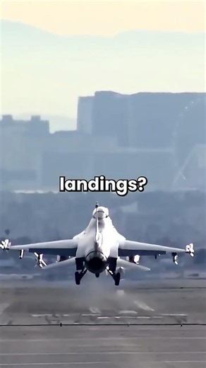Why US Navy Pilots Always Make Fun of Air Force Landings
