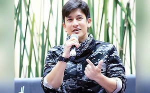 【泰爱TIK字幕组】2015年8月18日Tik在披博宋甘皇家大学“国际科学周”讲座（中字）