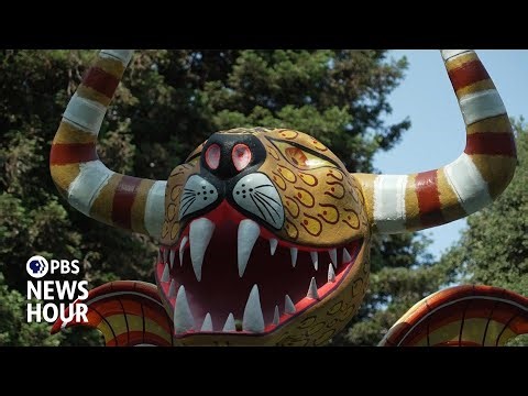 Tour of giant, brightly colored creatures celebrates artistic heritage of Oaxaca