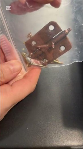 Plastic Crinkle + Metal Tap ASMR… oddly satisfying 😳