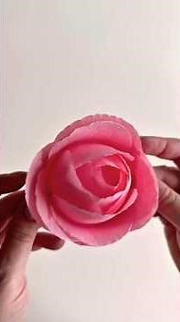 Easy rose-shaped napkin folding and cutting 💖 Romantic table decoration 🌹 Valentine's Day 💖