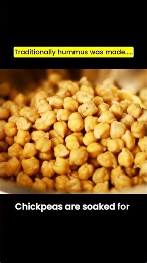 How hummus was made traditionally #hummus #chickpeas #kitchenhacks #cookingtips
