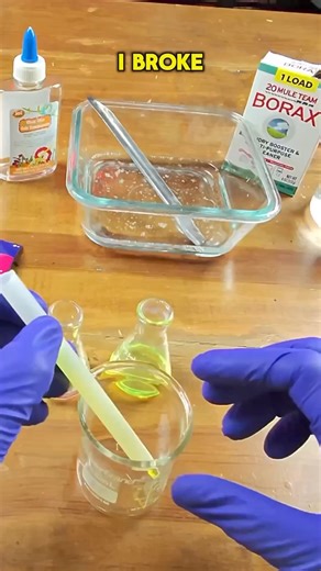 1M views · 10K reactions | Separating glow sticks #Chemistry #Chemiluminescence #ScienceatHome #DollarStore #lightsticks #glowslime | Chemical Kim | Facebook