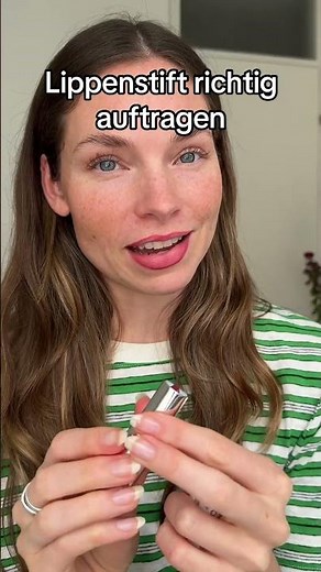 Are you doing it wrong? 💄👀 How to apply lipstick correctly – the best way! Lipstick Tutorial 💋