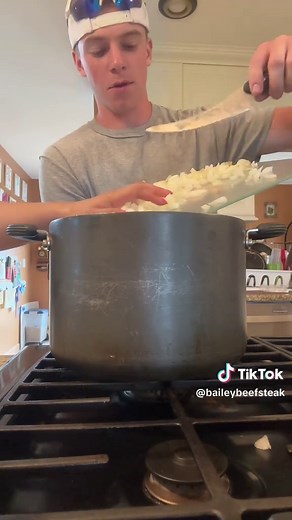 Quick Dinner Ideas: Easy One-Handed Pasta & Lasagna Soup Options