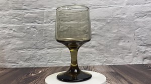 Vintage Libbey Tawny Accent Wine Glass With Stem, Light Smoked Topaz Color, Mid Century Barware, Retro Glassware, Collectible Drinkware - Etsy