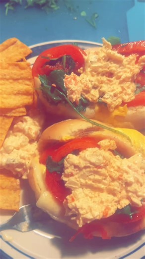 Sandwiches made with cilantro, tomatoes, crab dip, and sausage chips #yummyfood #diva👄prime #inthekitchenwithdivaprime @DP @In the kitchen with Diva Prime @In the kitchen with Diva Prime