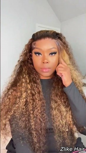💫 Highlight long waves = holiday confidence on point. 👑🎀 #zlikehair #wigs #300densitywigs