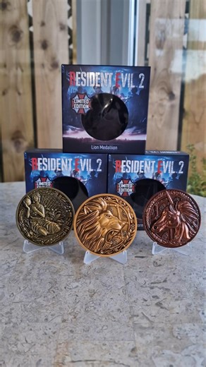 Resident Evil 2 Remake Metal Medallion Replicas #residentevil2 #residentevilrequiem #leonkennedy