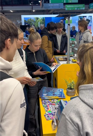 SKOLA 2026 - it was amazing ✨ Three days packed with valuable information, exciting activities, great new connections, and incredible emotions! And of course, we wrapped it all up with our traditional dance battle, which turned into a real party 🔥 Thank you to everyone who stopped by, talked to us, danced with us, and shared the vibe. You made it special! See you next year! 💙 And for those who are already thinking about studying at TSI - good news! You don’t have to wait long 😉 Our Open Day i