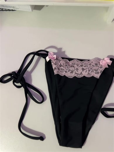 Cute Beach Outfit Ideas Featuring Lace and Bows