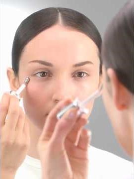 Lancôme Génifique Yeux Light-Pearl™ Application Steps