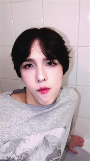 Real Men Can Wear Makeup: Breaking Stereotypes