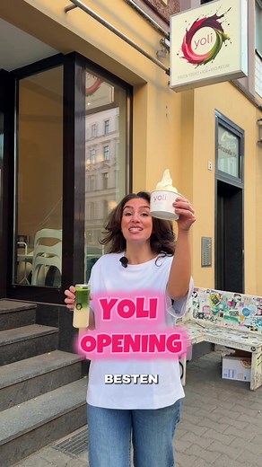 YOLI Frozen Yogurt Opening in Berlin - Matcha & Acai!