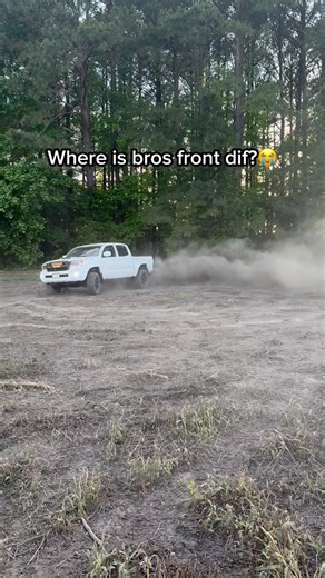 Front difs are over rated😎 #tacoma #toyota #automobile #offroad #cartok #offroading