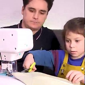 138K views · 2.6K reactions | Jojo découvre la machine à coudre Buki | Couture Enfant | Facebook