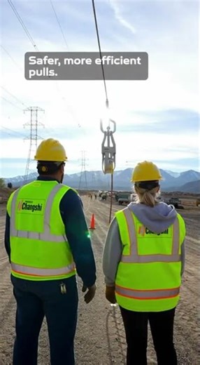 How do grounded stringing blocks improve safety in power line projects?