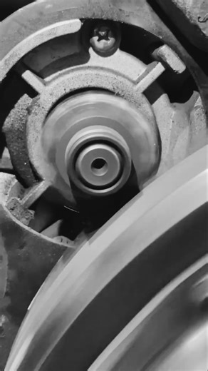 How does the selfie function work when the battery is low #shortsfeed #samsungbuds #automobile