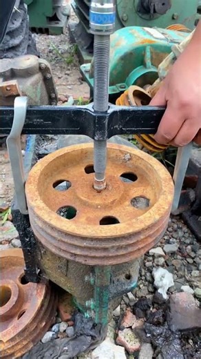 Two-jaw puller with crossbeam #Hardware Power Tools #High-Performance Practical Tools