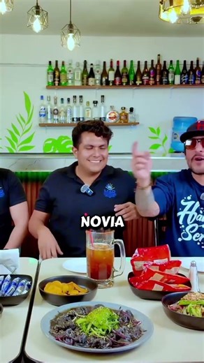 Cosas que pasan en los restaurantes 🥲 #foryoupage #restaurant #humor #comedia #podcast