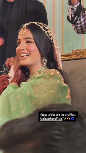 Laiba khan looking beautiful at her Mehndi #laibakhan
