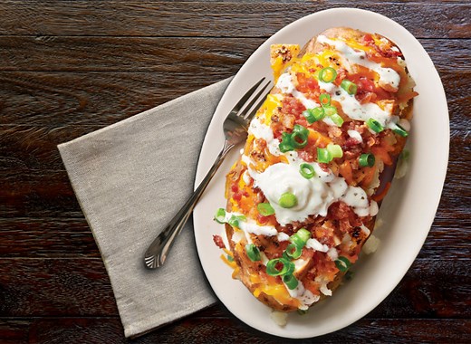 5 Chain Restaurants With the Best Baked Potatoes, According to Diners