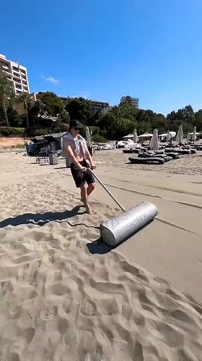 18K views · 189 reactions | Find rare things on beach殺#viral #beach #treasure #discovery #gold #rare | Beach Treasuer | Facebook